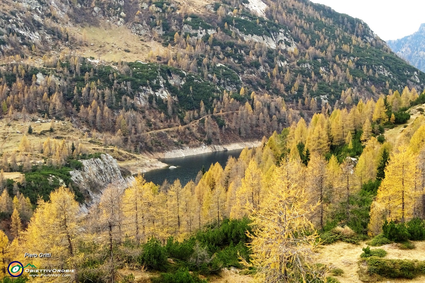 44 Dalle Baite del Colet vista sul Lago Piano Casere.JPG